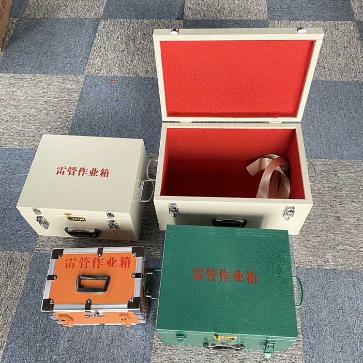 元宝爆破工程作业箱如何选择？玻璃钢与传统材质的全面对比